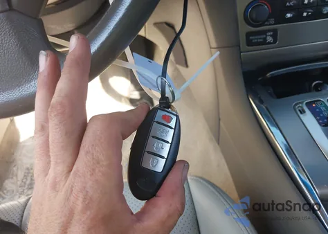 2011 Infiniti G37 Journey z USA, uszkodzony, nr VIN JN1CV6AP7BM304566